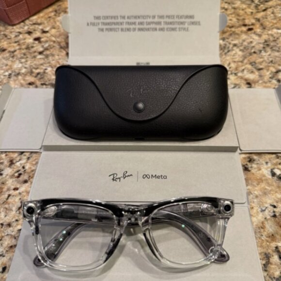 RAY-BAN | META WAYFARER LIMITED EDITION RW4006 Transitions Clear/Sapphire 50-22 - Picture 1 of 6